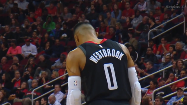 与之相对 与之相对